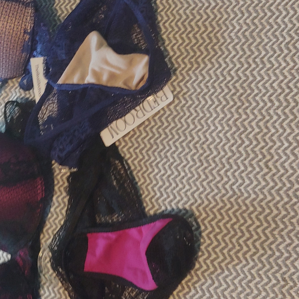 Bedroom Boutique bra and panty 2 set Sex 36 C ,med,parties,nice an sex - Picture 7 of 8